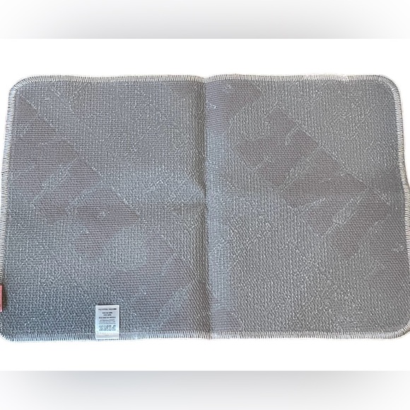 Pink Logo Bath Mat - Picture 4 of 4